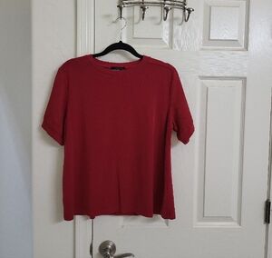 Red Short Sleeve T-Shirt with Textured Knit